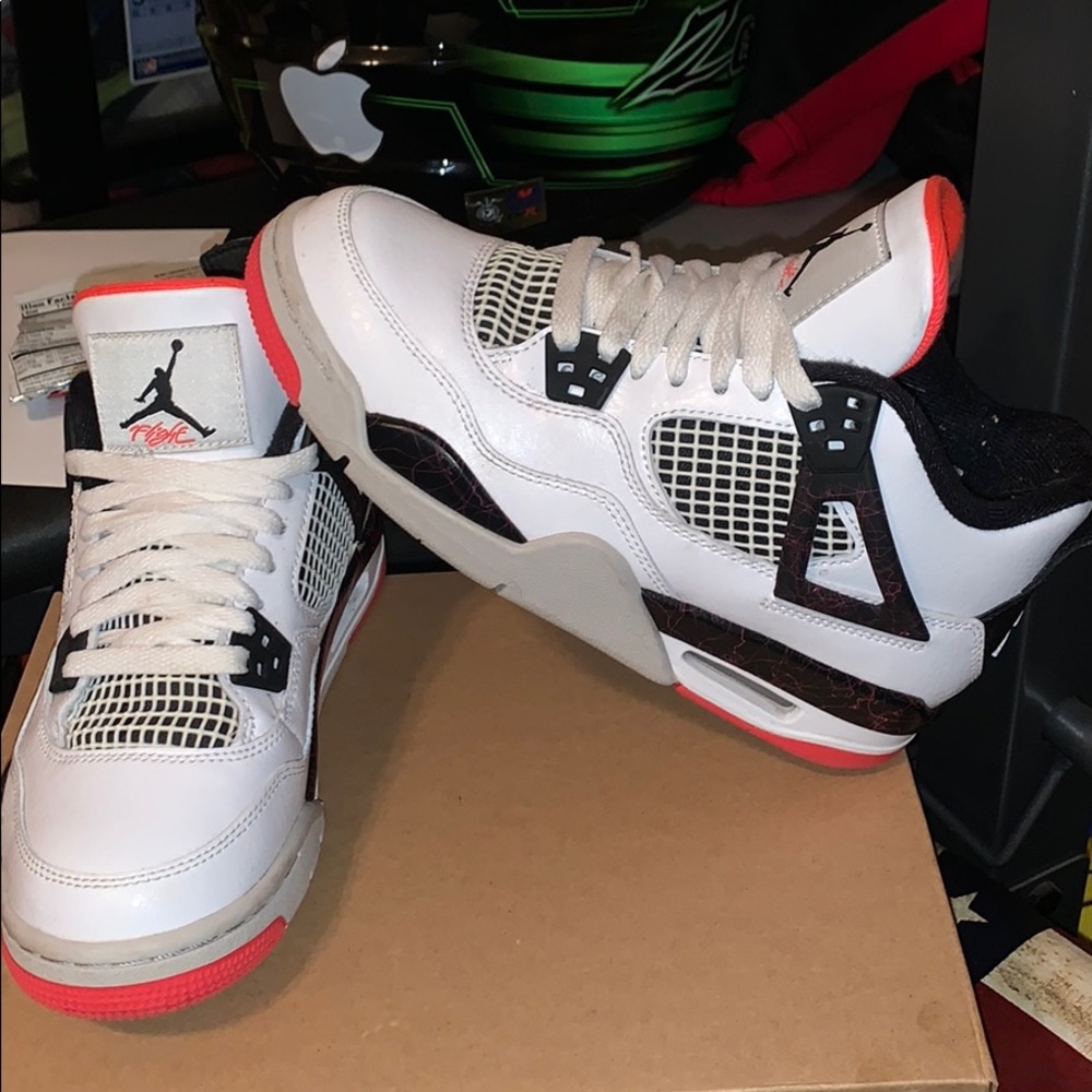 Jordan 4’s